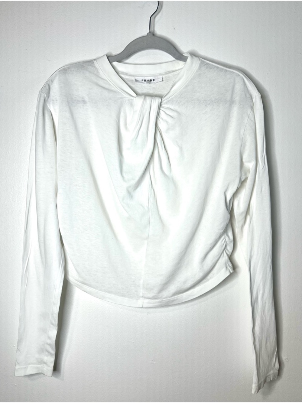Frame Denim White Twisted Front Long Sleeve T Shirt Cropped Top SZ XS EUC